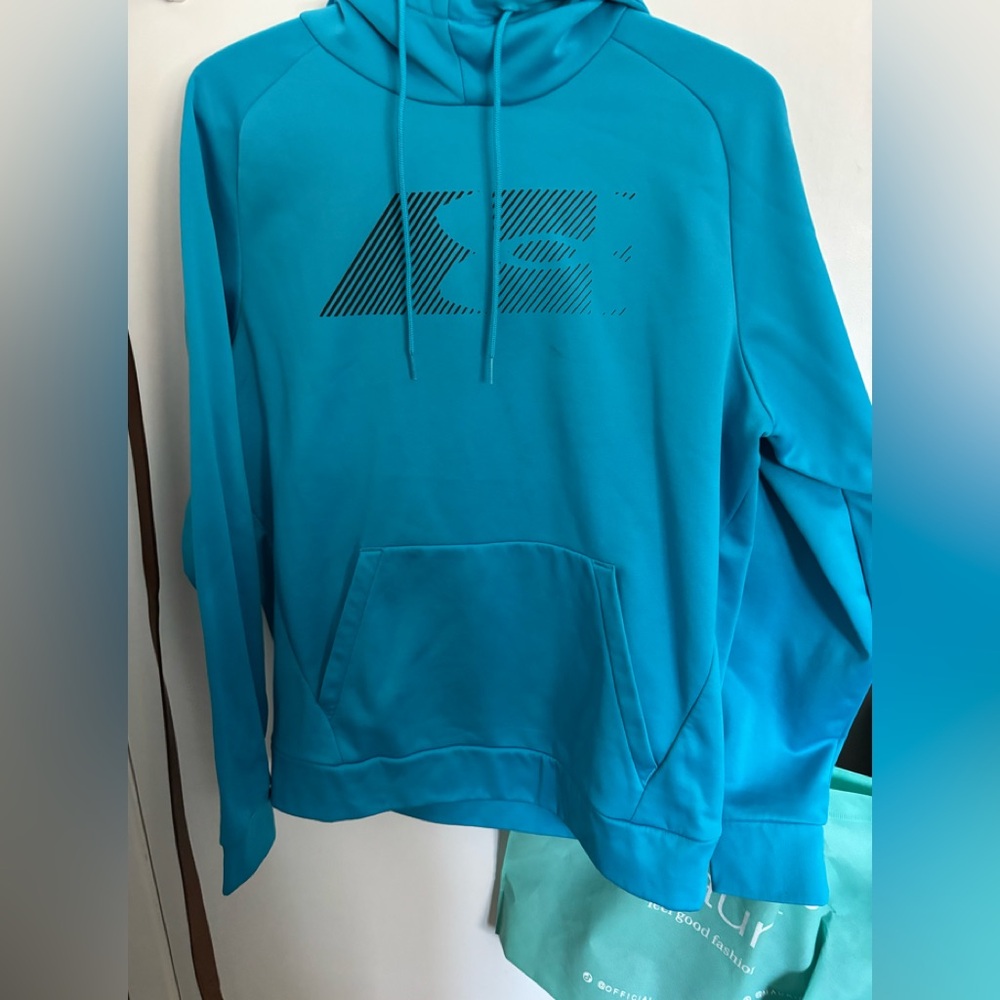 UnderArmour hoodie